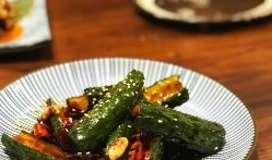 酒吧吃瓜爆料图片大全高清,高清爆料图集大揭秘